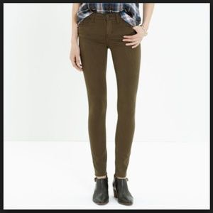 Madewell Skinny Skinny Sateen Jeans in Olive Green